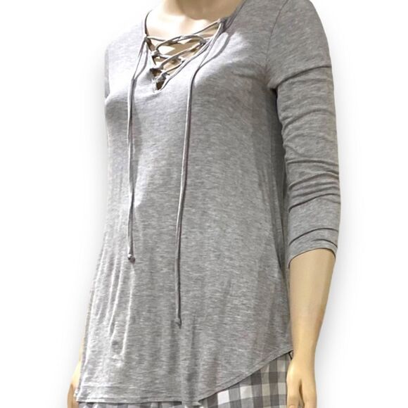 V-neck Lace Up Long Sleeve Round Hi-Low Tunic Top - Picture 1 of 4